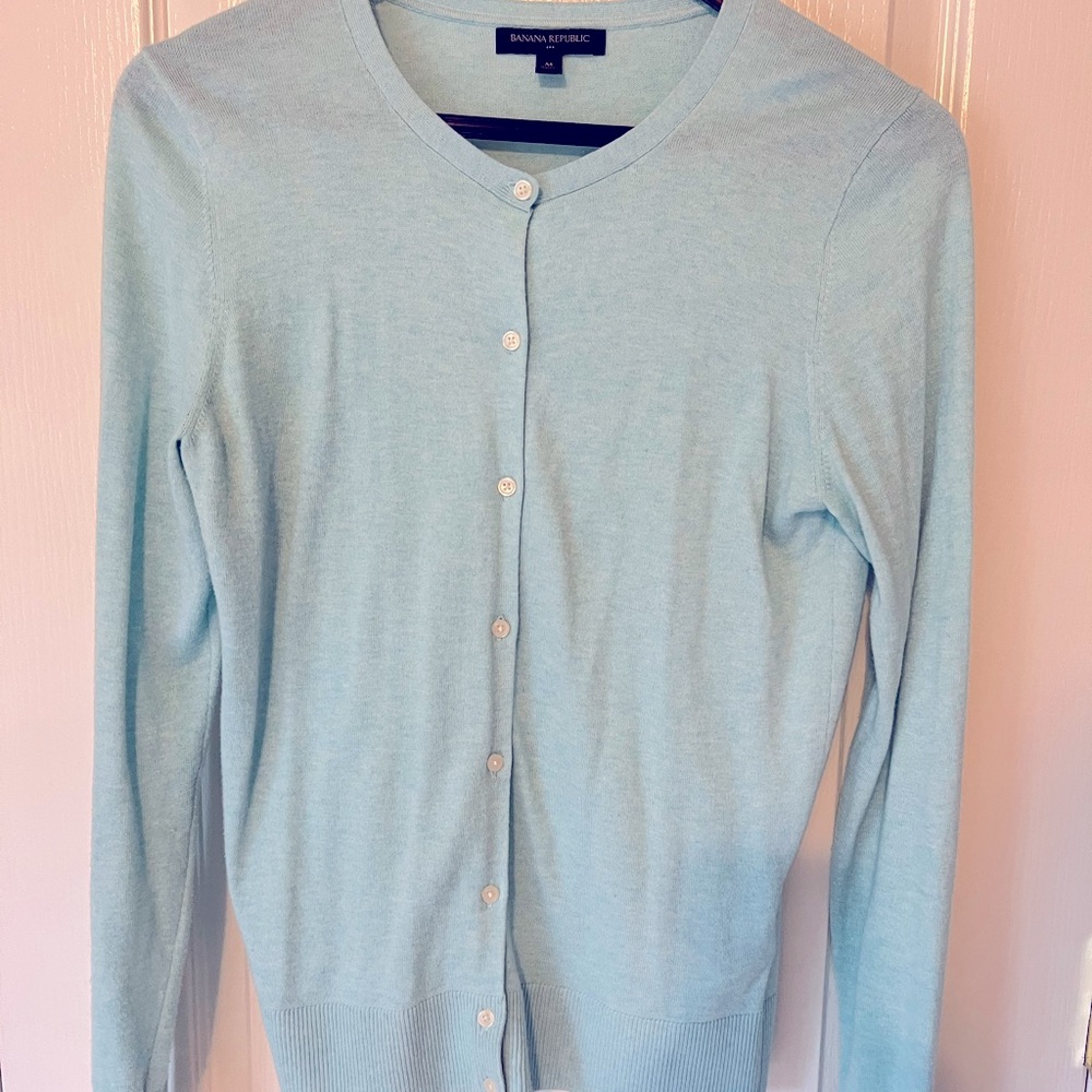 Banana Republic heathered pale blue cardigan
